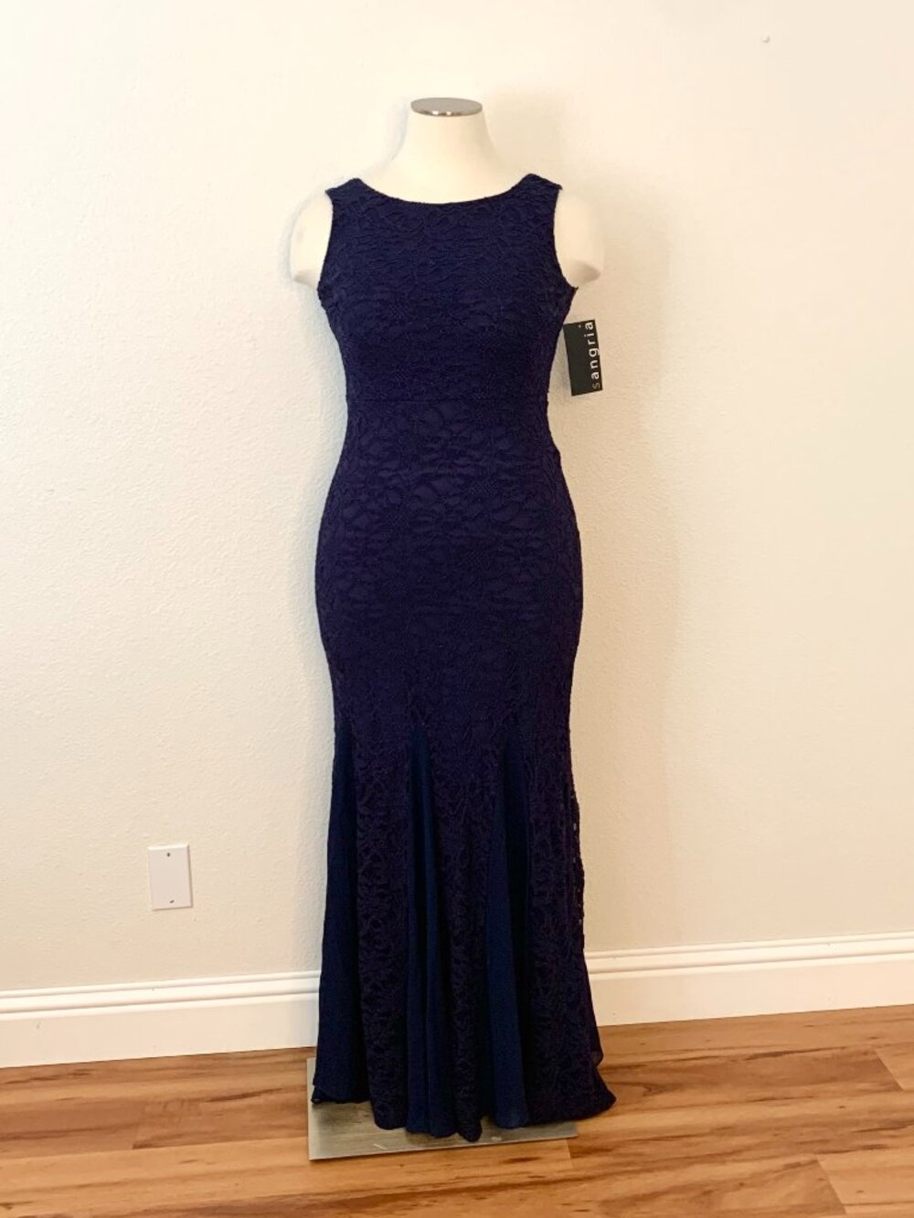 NWT Sangria Midnight Missy Lace Floor Length Gown Size 14